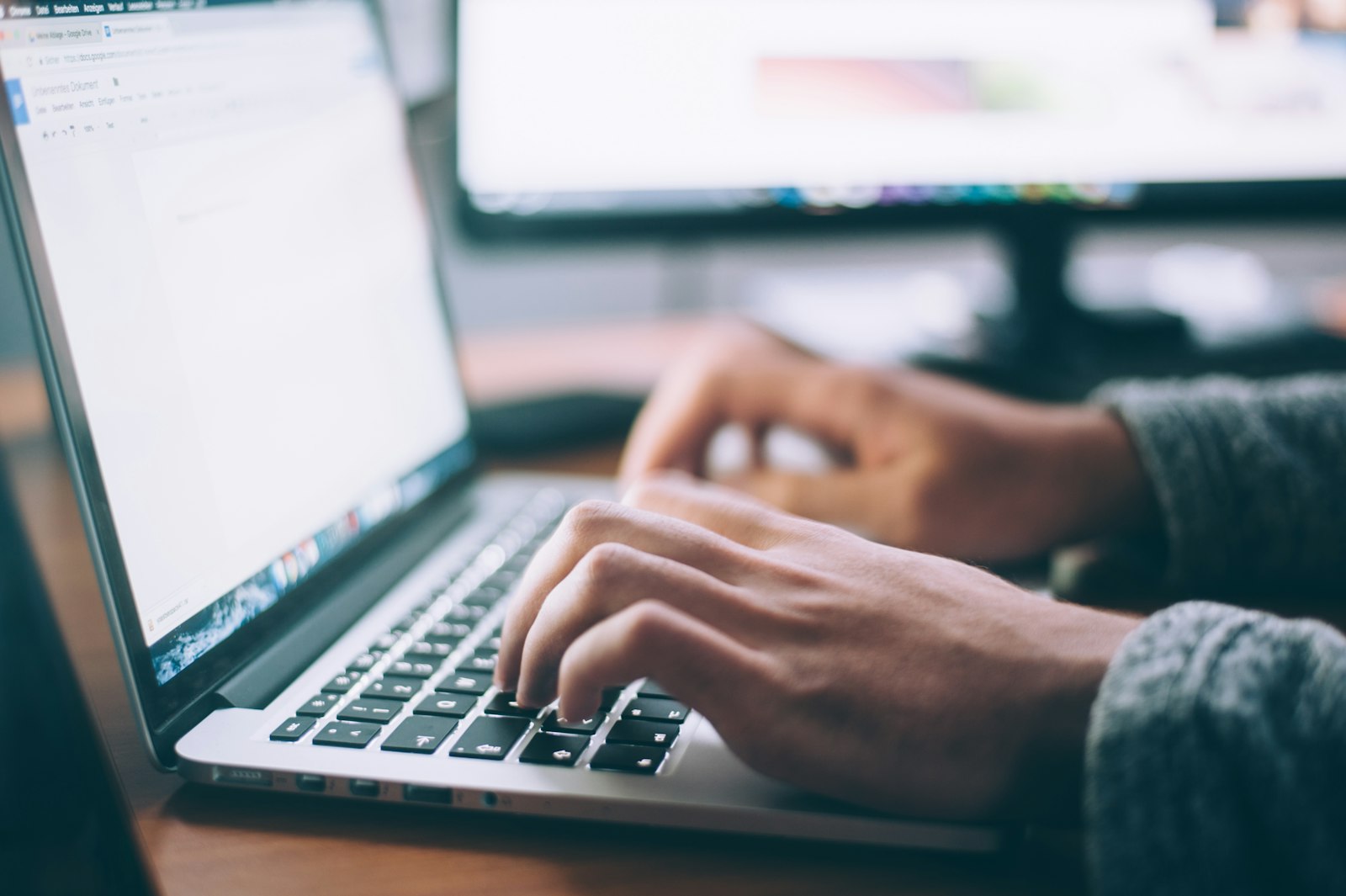 Laptop research on smart building and PoE lighting industry news